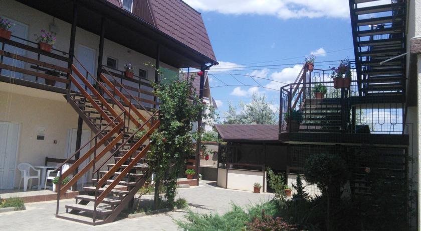 Гостевой дом Briz na Baze Otdyha Priboy Саки